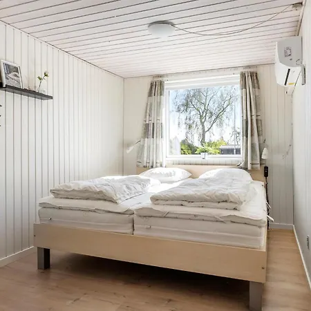 3 Bedroom Beautiful Home In Otterup *