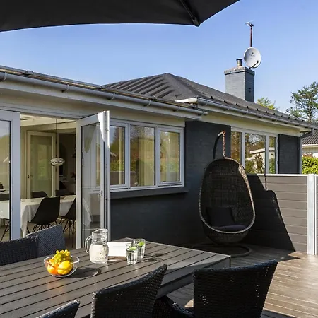 Ferienhaus Three-bedroom In